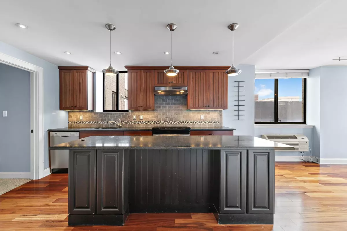Hoboken, NJ 07030,300 NEWARK ST  #5i