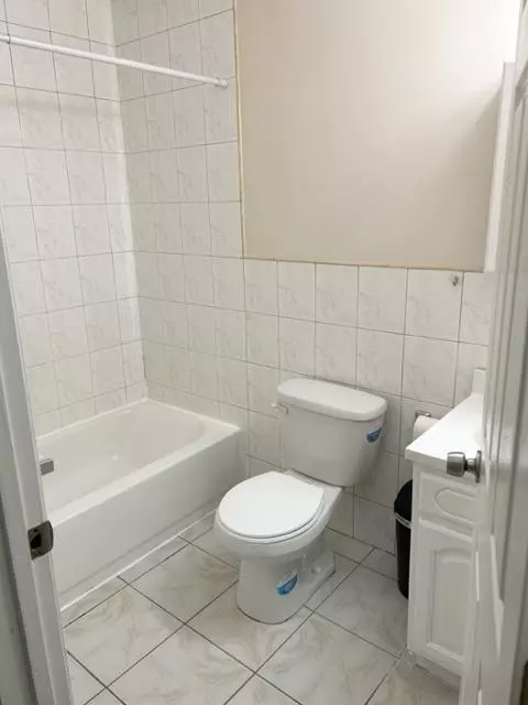 Jc Heights, NJ 07307,93 WESTERN AVE  #2