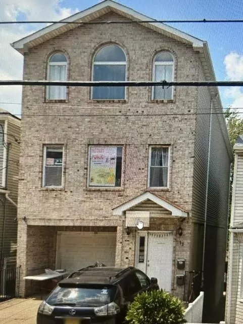 93 WESTERN AVE  #2, Jc Heights, NJ 07307