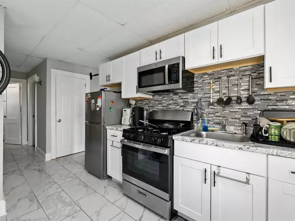 Jc Heights, NJ 07307,336 TERRACE AVE