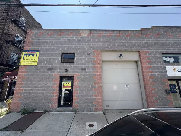211 75TH ST, North Bergen, NJ 07047