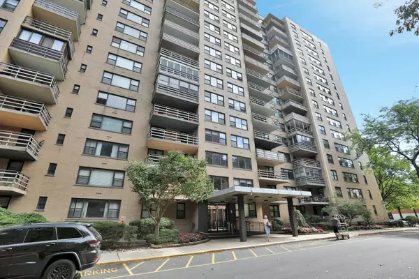 Jc Journal Square, NJ 07306,201 ST PAULS AVE  #3L