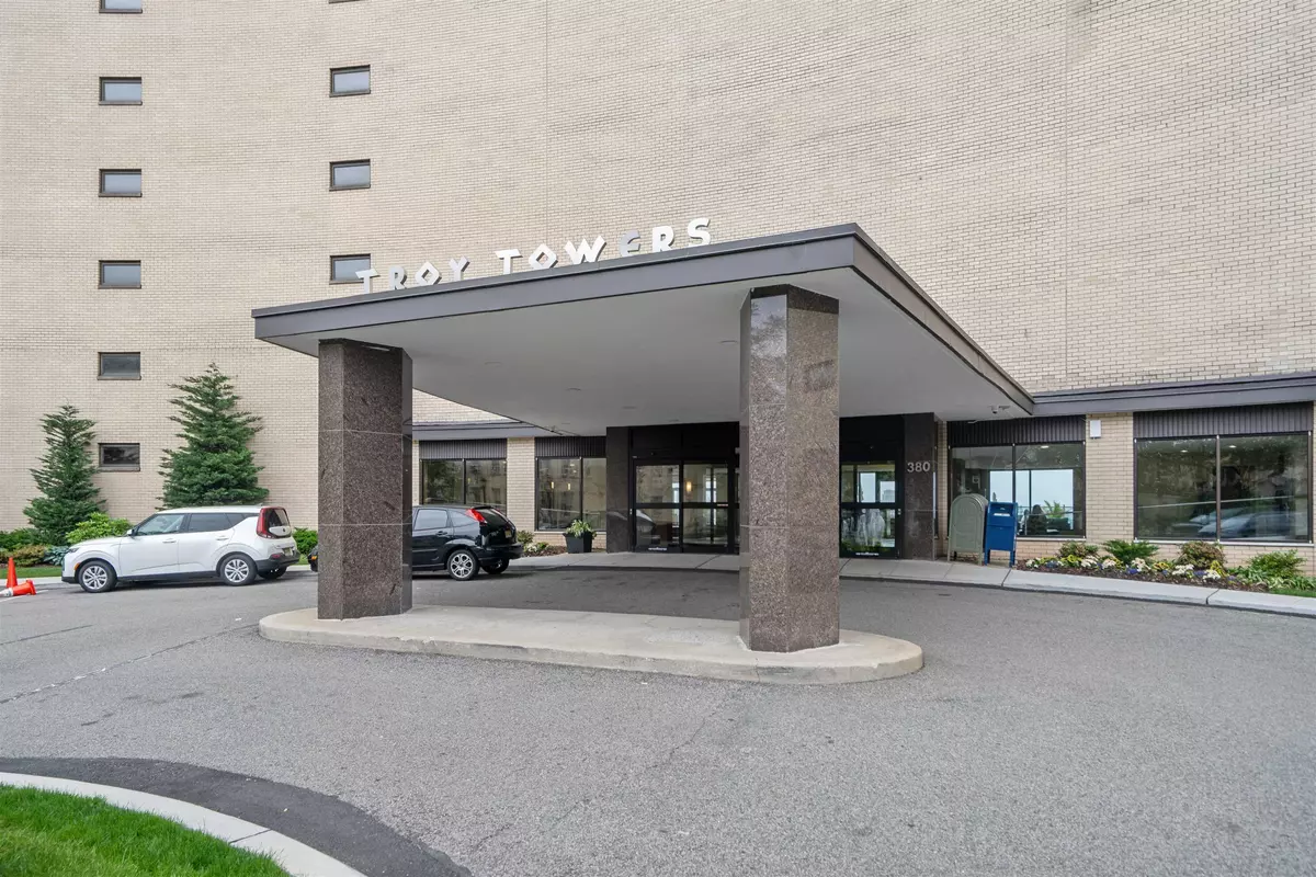 Union City, NJ 07087,380 MOUNTAIN RD  #403
