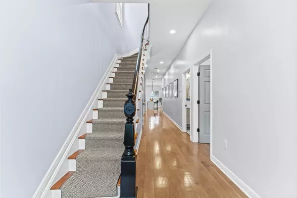 Jc Heights, NJ 07307,93 RESERVOIR AVE  #UNITS 1 & 2