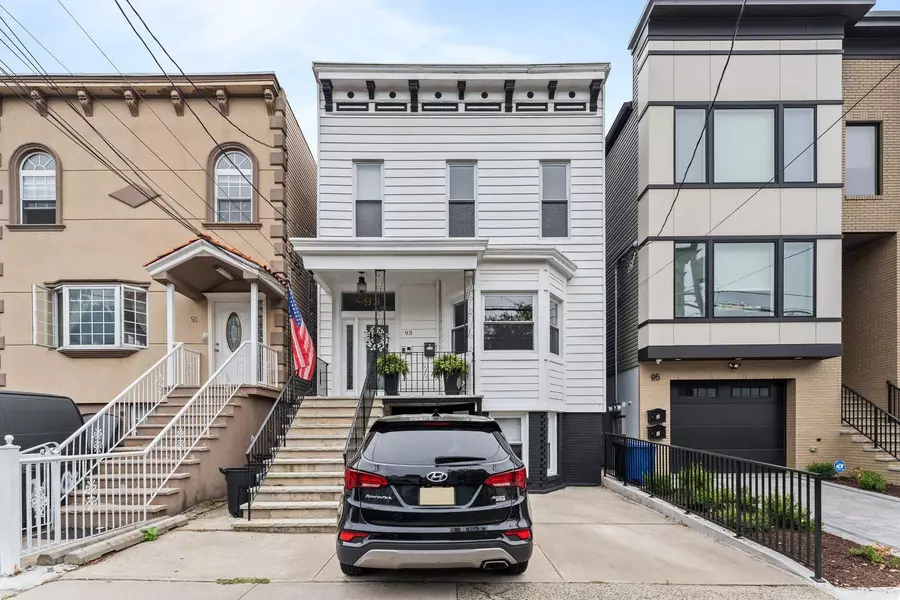 93 RESERVOIR AVE, Jc Heights, NJ 07307