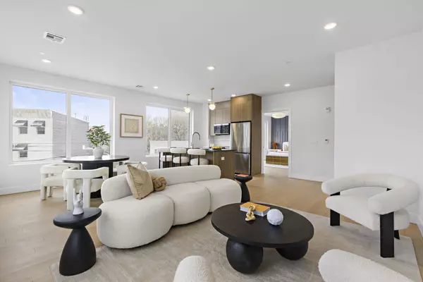 Jc Journal Square, NJ 07306,35 ORCHARD ST #801