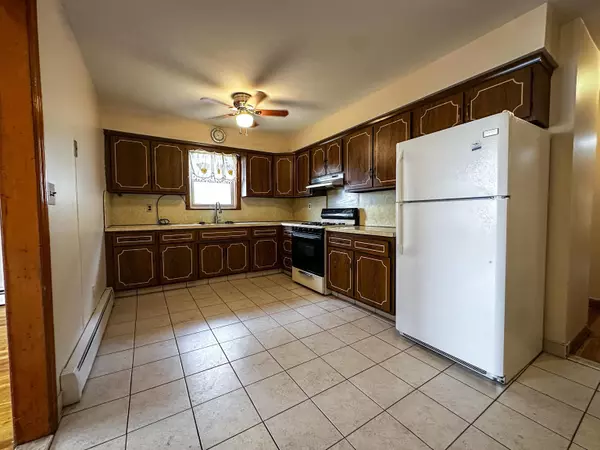 Elizabeth, NJ 07202,325-327 JOHN ST  #4