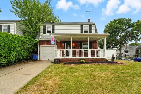 40 ROSEDALE AVE, Elmwood Park, NJ 07407