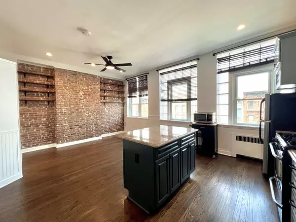 Hoboken, NJ 07030,1027 WASHINGTON ST  #4F