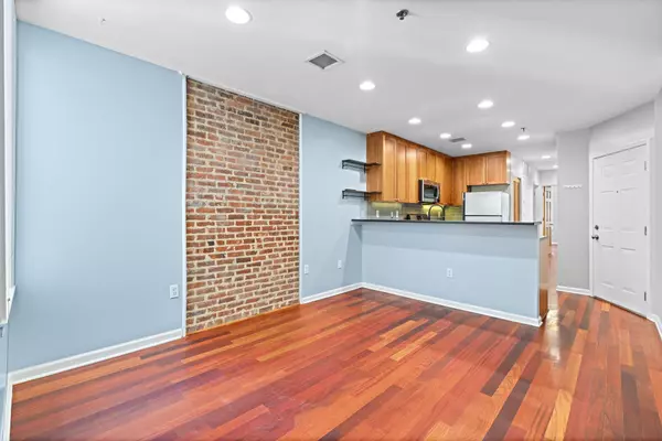 Hoboken, NJ 07030,508 GRAND ST  #4R