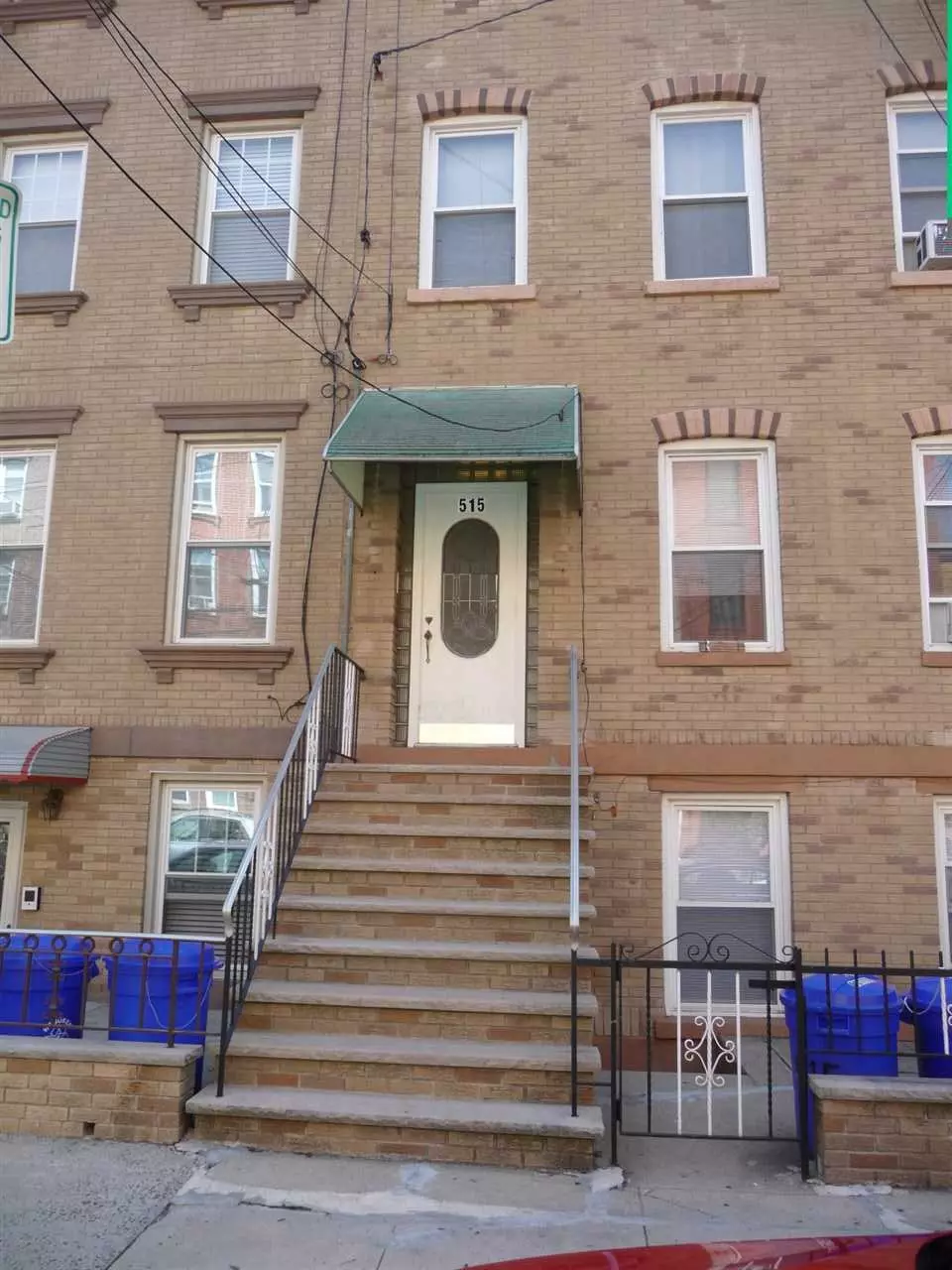 Hoboken, NJ 07030,515 PARK AVE  #3