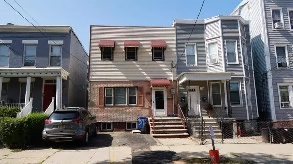 395 UNION ST,  Jc West Bergen,  NJ 07304