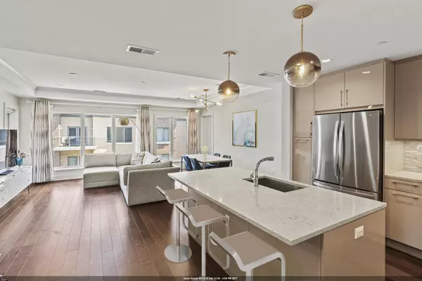 150 HENLEY PL #405, Weehawken, NJ 07086