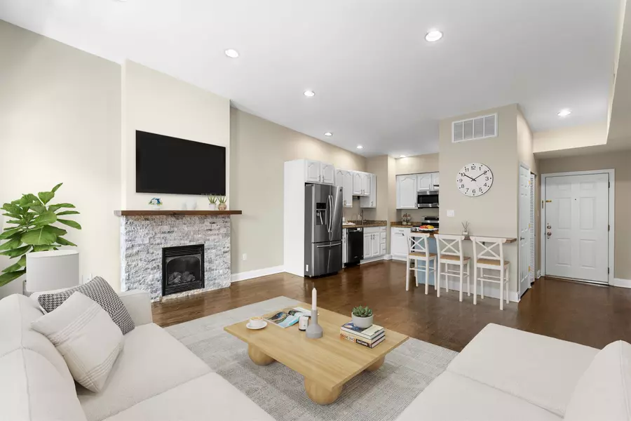 95 WEBSTER AVE  #APT 3R, Jc Heights, NJ 07307