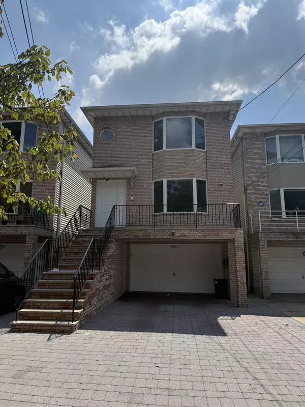 122 CENTRAL AVE, Jc Heights, NJ 07307