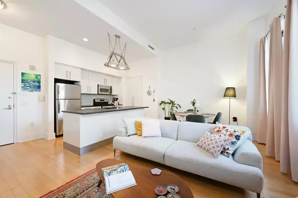 4 BEACON WAY #106, Jc Journal Square, NJ 07304