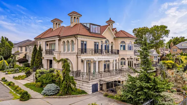 Bayonne, NJ 07002,32 BENMORE TERRACE