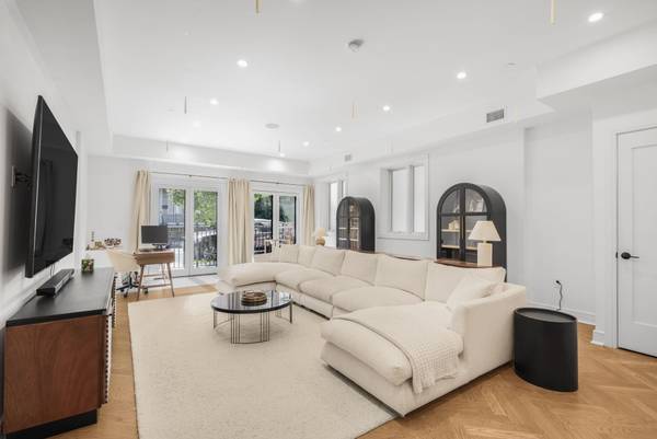 151 WEBSTER AVE #101, Jc Heights, NJ 07307