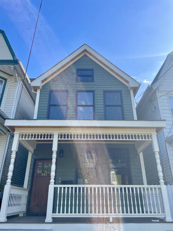 247 HARRISON AVE, Jc Bergen-lafayett, NJ 07304