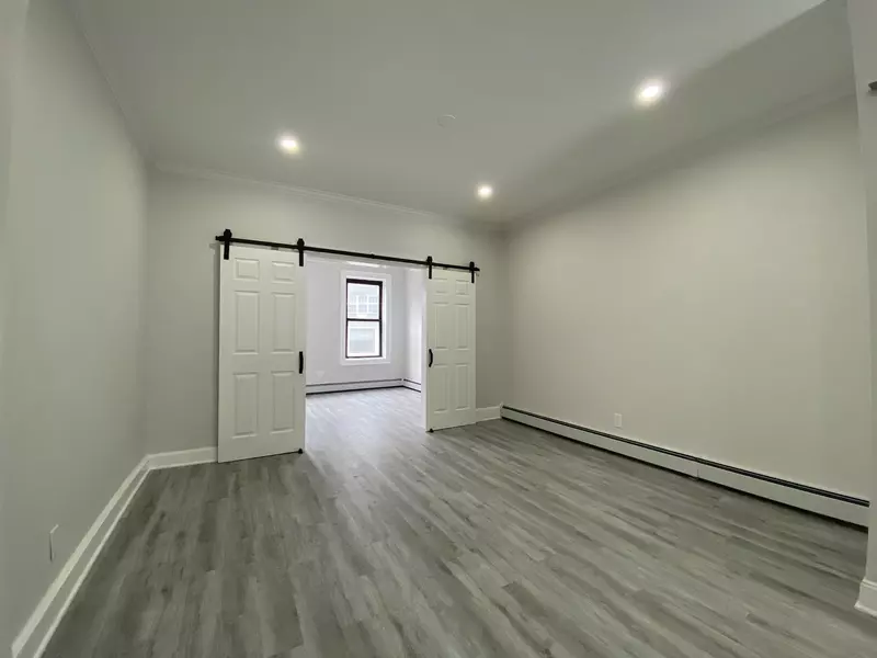 338 2ND ST #2, Jc Downtown, NJ 07302