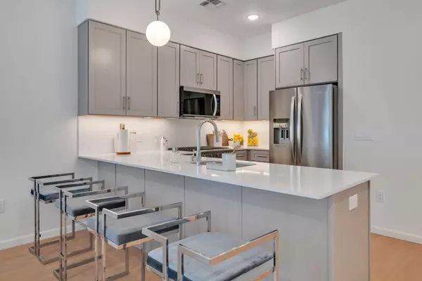 Morristown Town, NJ 07960,74 RIDGEDALE AVE #104