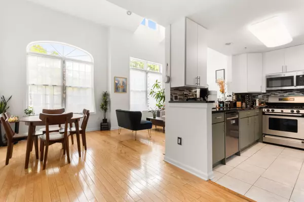 122 ABBIE CT, Guttenberg, NJ 07093