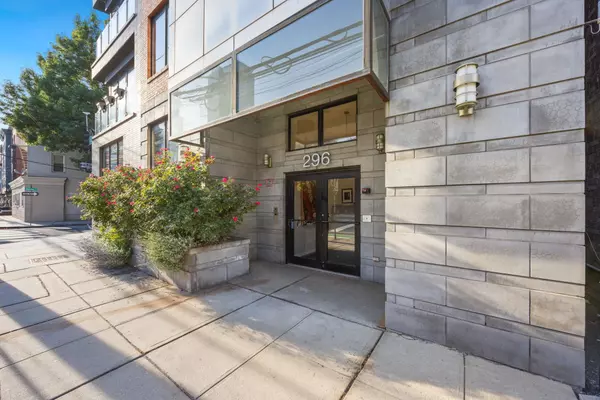 296 GRAND ST #1A, Jc Downtown, NJ 07302
