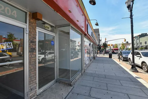 6204 BERGENLINE AVE, West New York, NJ 07093