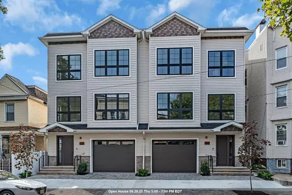 163 DELAWARE AVE #3, Jc Journal Square, NJ 07306
