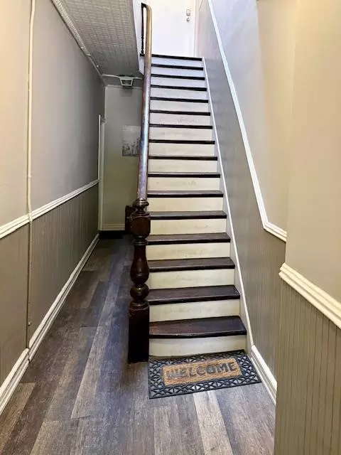 West New York, NJ 07093,6607 LINCOLN PL #2R