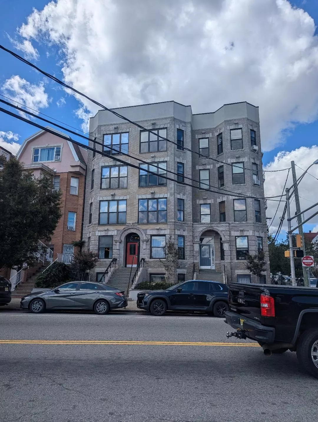 Weehawken, NJ 07086,963 BLVD EAST  #2-3