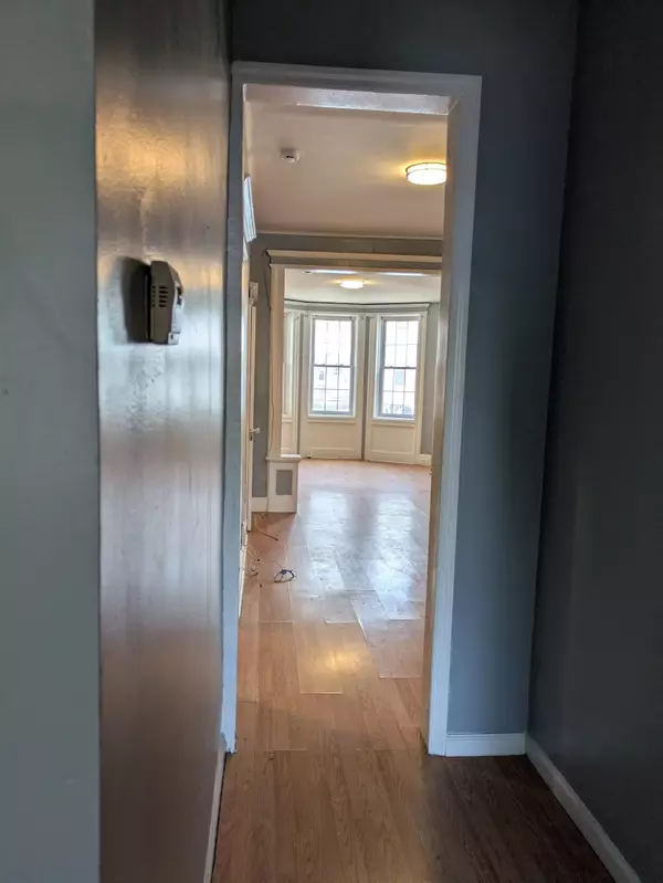 Jc Greenville, NJ 07305,231 BAYVIEW AVE  #1