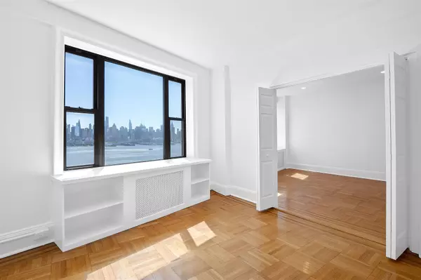 1055 BLVD EAST  #C11, Weehawken, NJ 07086