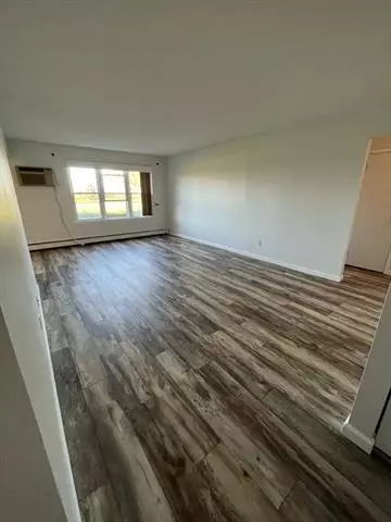 Secaucus, NJ 07094,75 RIVERVIEW CT