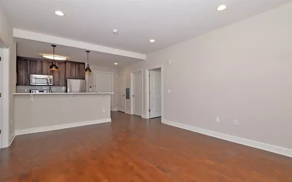 Hoboken, NJ 07030,100 MARSHALL ST #215