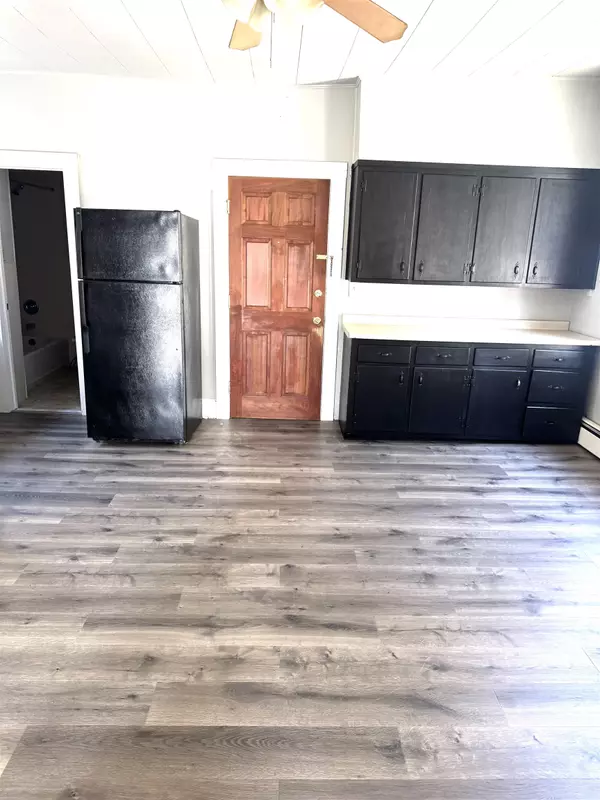 Bayonne, NJ 07002,103 KENNEDY BLVD  #2