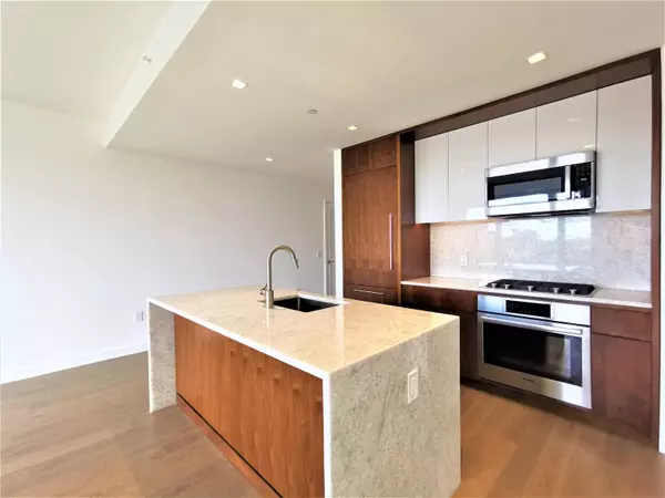 75 PARK LANE SOUTH  #702, Jc Downtown, NJ 07310