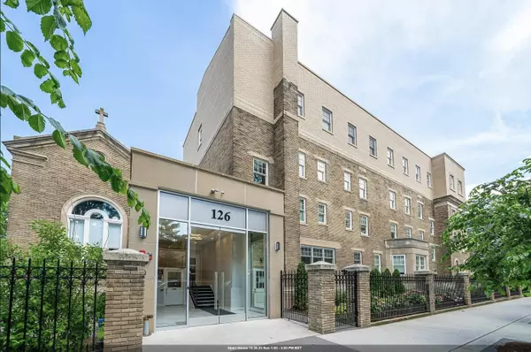 126 DELAWARE AVE  #10, Jc Journal Square, NJ 07306
