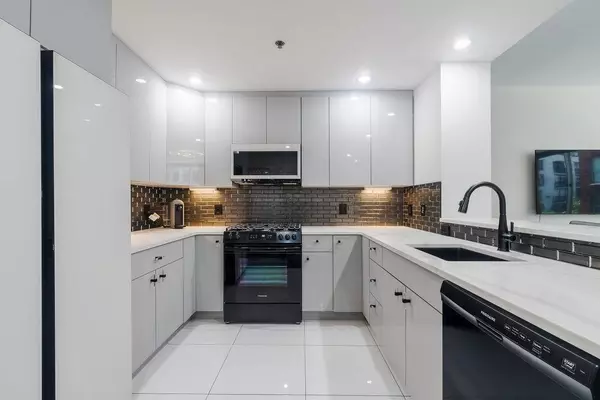 1100 MAXWELL LANE  #238, Hoboken, NJ 07030