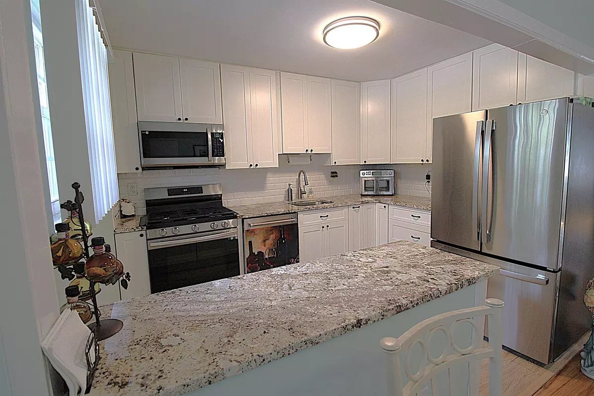 Wayne, NJ 07094,22 ATHERTON CT #22B