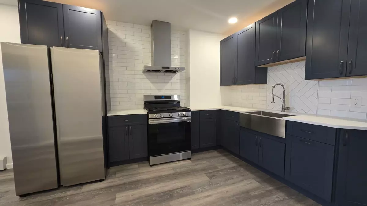 Union City, NJ 07087,2707 BERGENLINE AVE  #2