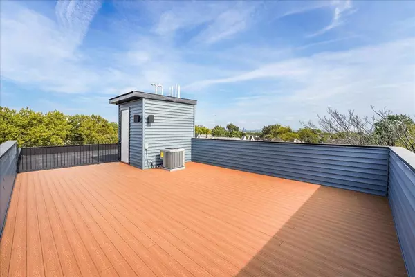 Jc Greenville, NJ 07305,63 STEGMAN ST #B