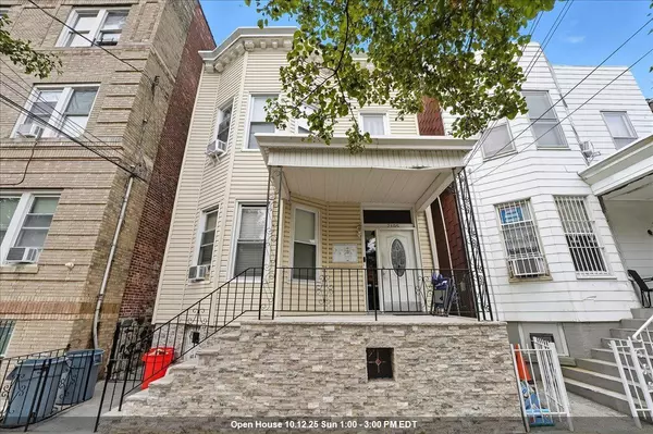 2105 NEW YORK AVE, Union City, NJ 07087