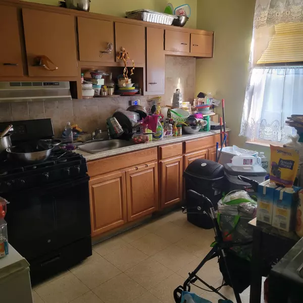 Jc West Bergen, NJ 07305,166 GRANT AVE