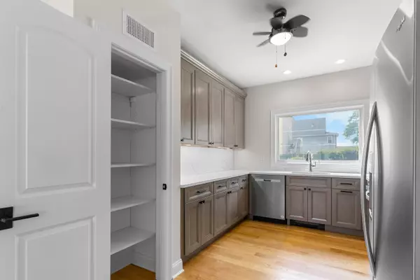 Paterson, NJ 07514,182B EAST 25TH ST