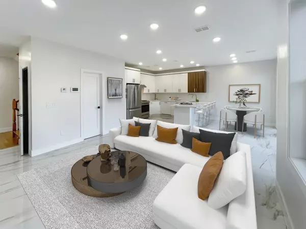 Jc Greenville, NJ 07305,285 LEMBECK AVE