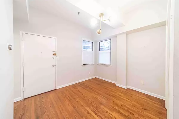 Jc Downtown, NJ 07302,227 CHRISTOPHER COLUMBUS DR  #335B