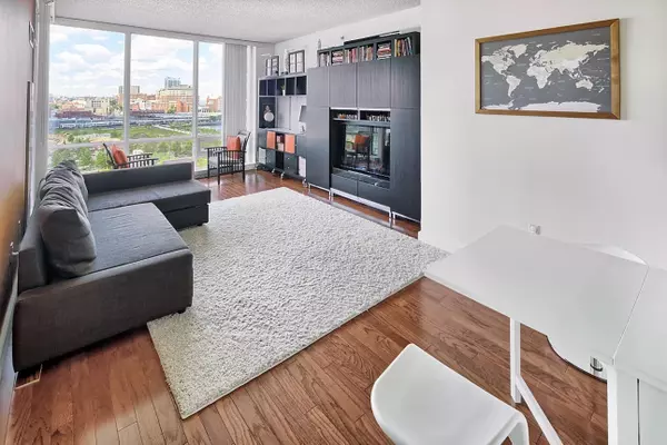 Jc Downtown, NJ 07310,1 SHORE LANE  #1006