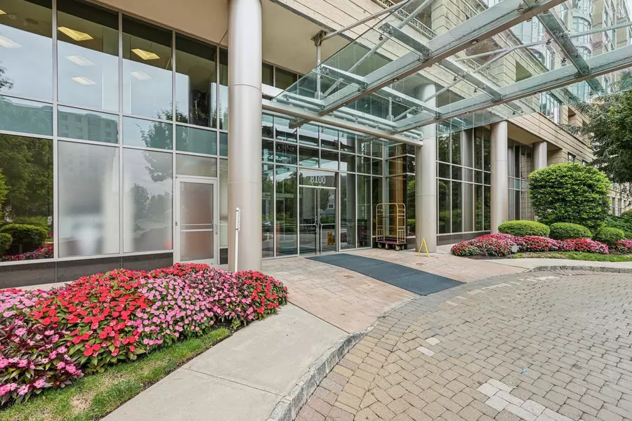 8100 RIVER RD  #210, North Bergen, NJ 07047