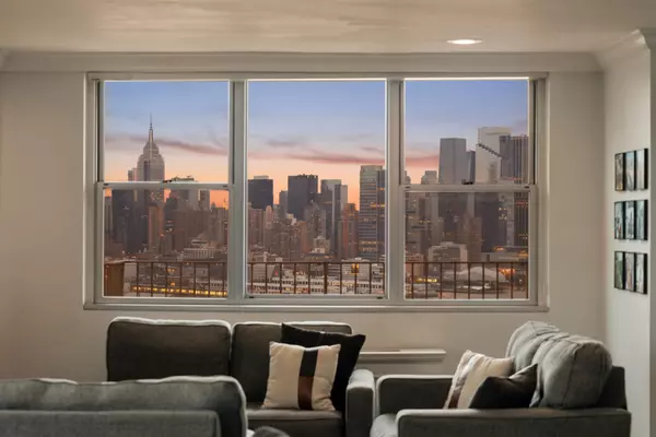 West New York, NJ 07093,6040 BLVD EAST #18C